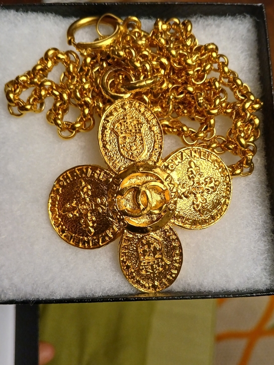 CHANEL CC Logo Cross Vintage Necklace 29" Gold Tone 28 - Picture 2 of 3